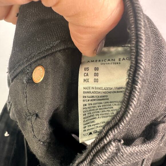 American Eagle Size 00 Next Level Stretch Distressed Black High Rise Shortie - Picture 6 of 6